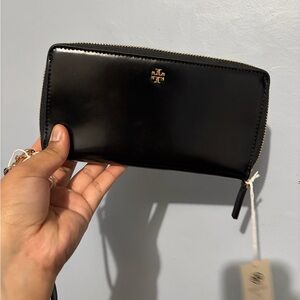Tory Burch Emerson Wallet